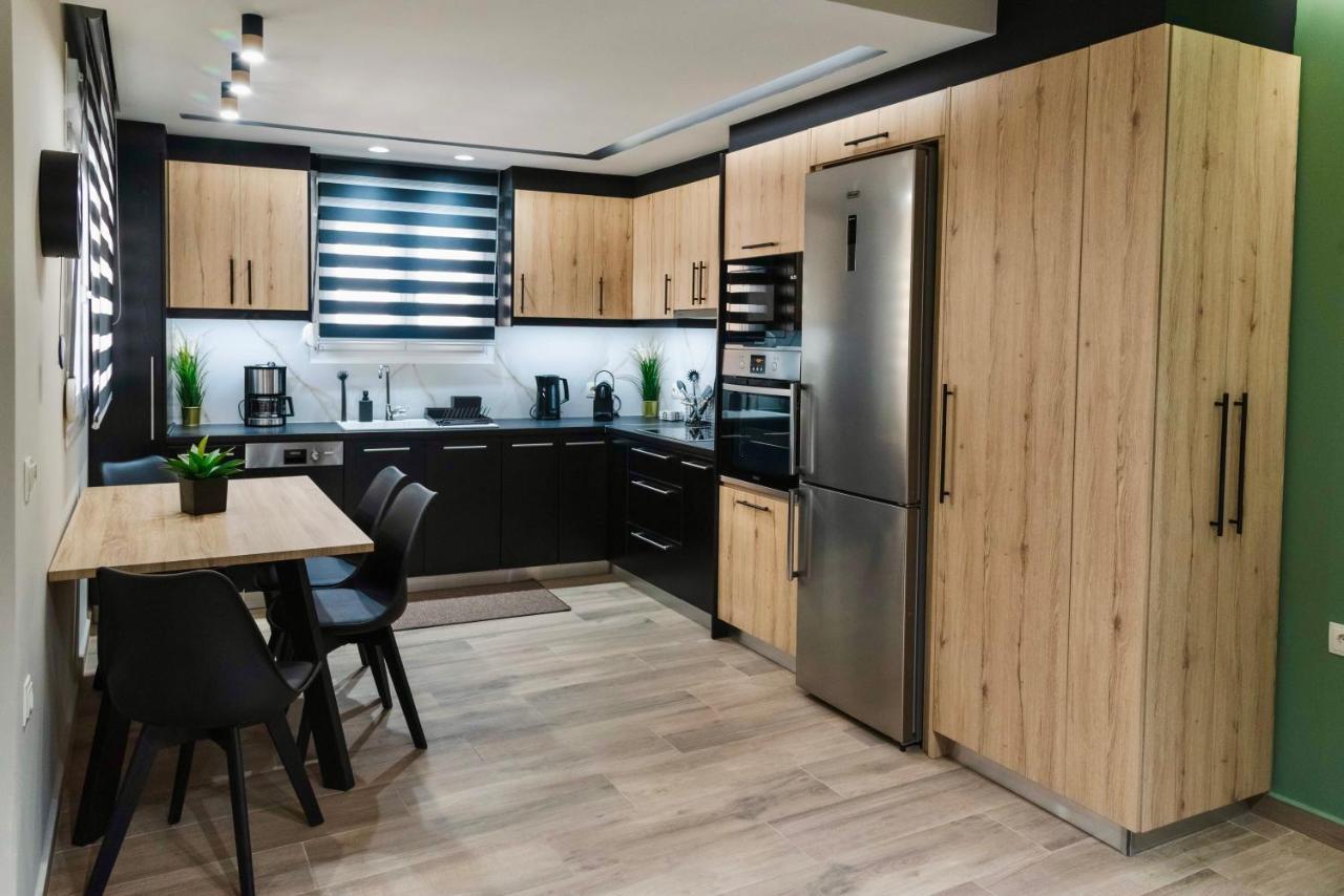 Apartamento Stylishly Decorated House - Free Private Parking! Heraclión Exterior foto