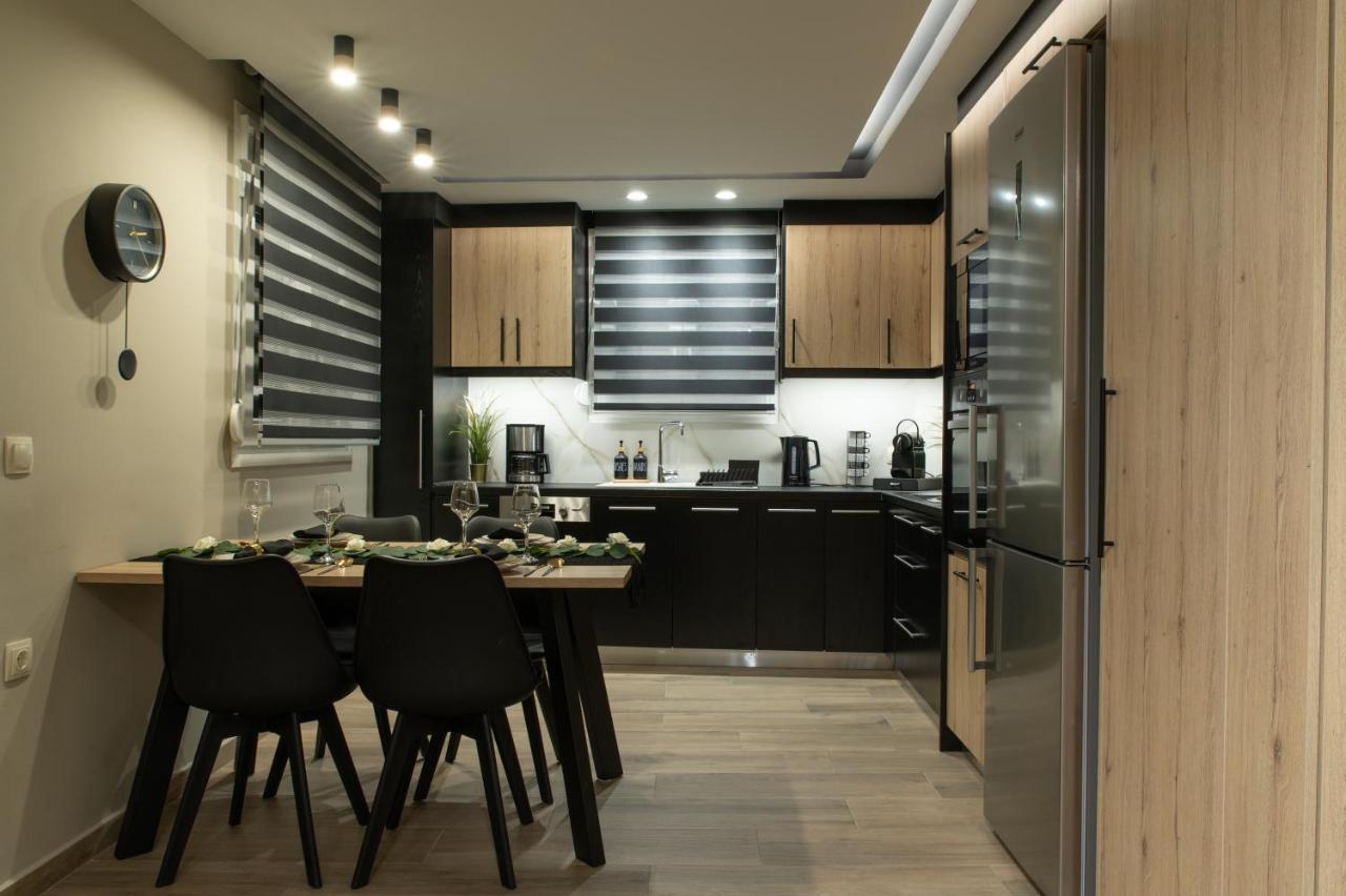Apartamento Stylishly Decorated House - Free Private Parking! Heraclión Exterior foto