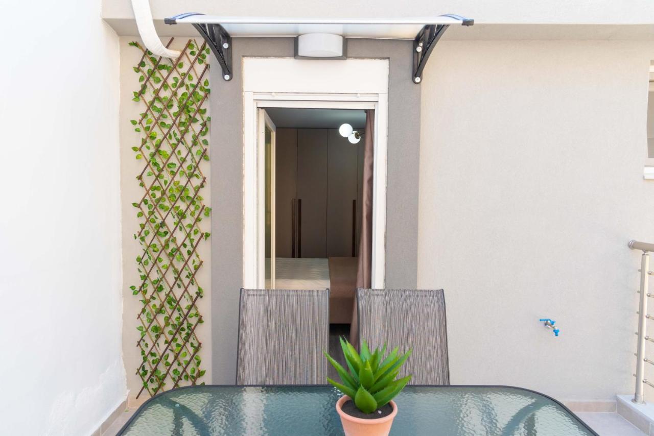Apartamento Stylishly Decorated House - Free Private Parking! Heraclión Exterior foto
